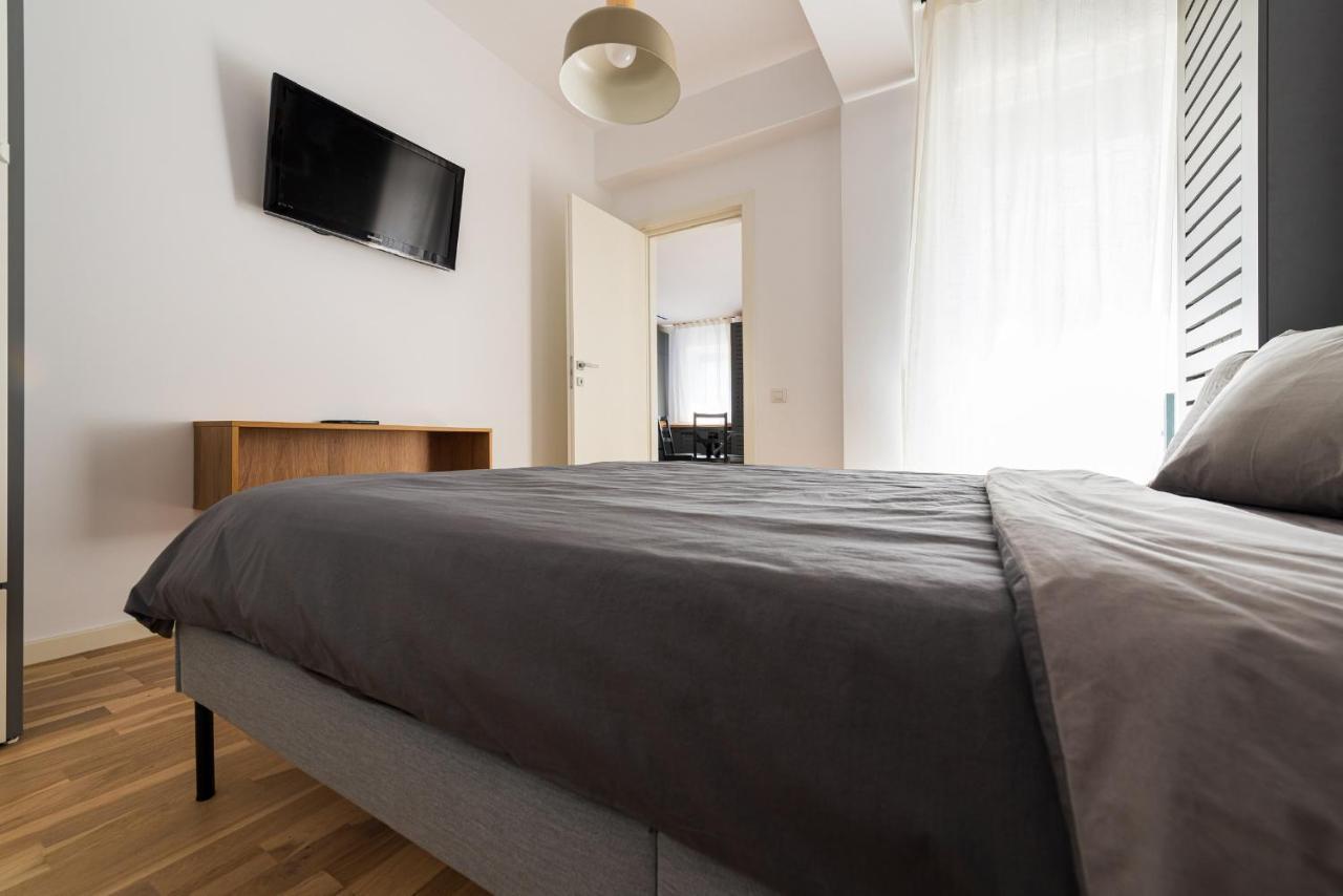 Sara - Stylish Apt With Balcony Near Piata Obor บูคาเรสต์ ภายนอก รูปภาพ