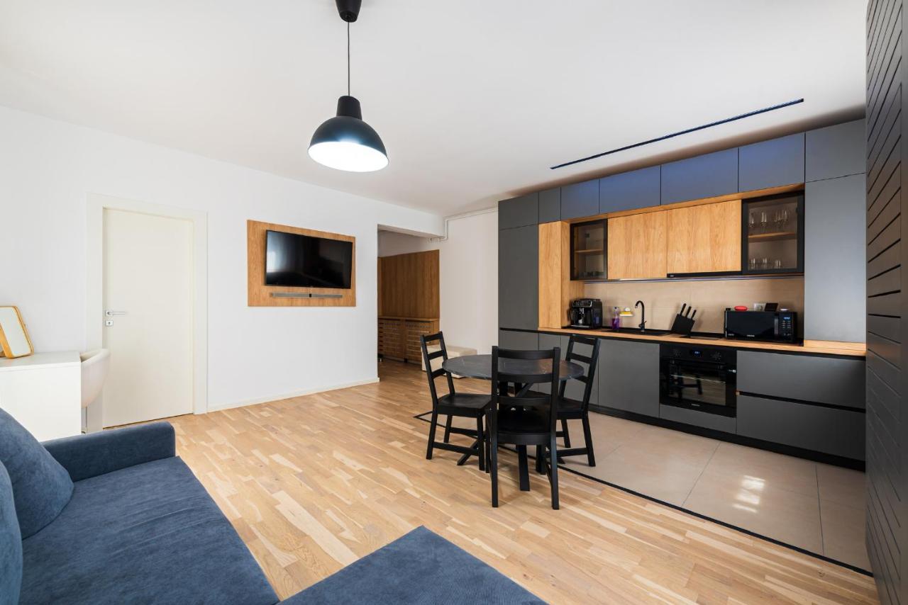 Sara - Stylish Apt With Balcony Near Piata Obor บูคาเรสต์ ภายนอก รูปภาพ